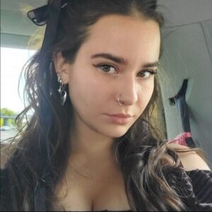 Meet your Posher, Aniko